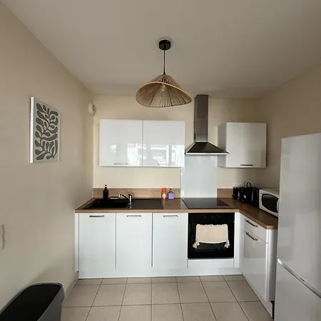 M2 Hyper Centre Apartment Montevrain