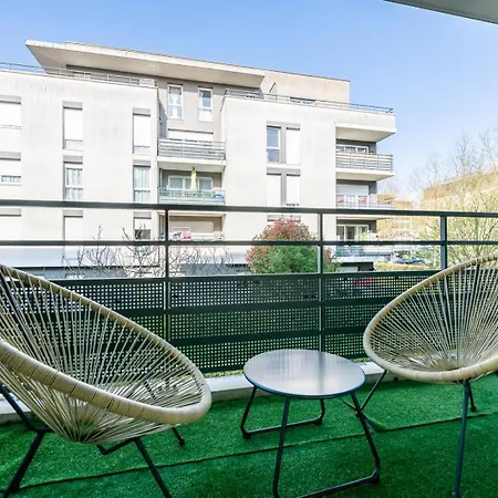 M2 Hyper Centre Apartment *