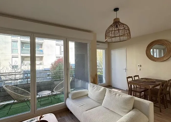 M2 Hyper Centre Apartment *